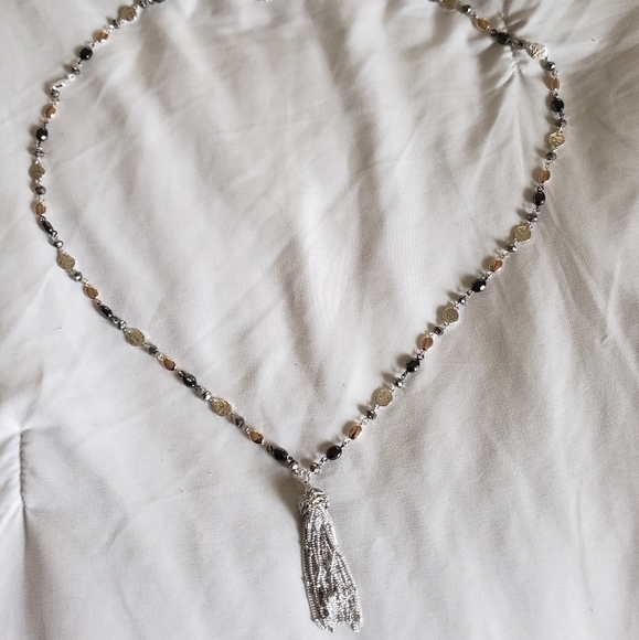 Nine West necklace - Picture 4 of 4